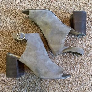 Nine West open toe ankle bootie- never worn